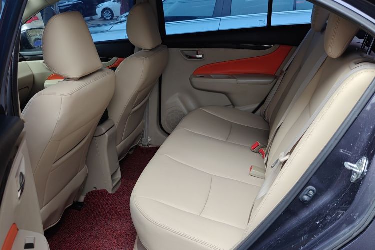 Suzuki Ciaz 2016 изображение автомобиля #17