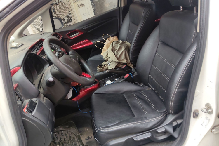 Honda Fit (Imported) 2015 صورة سيارة #17