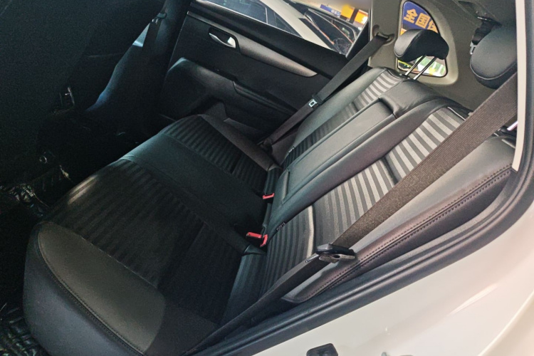 起亚 智跑 2018 汽车图片 #17