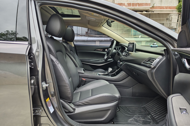 Changan Raeton CC 2020 car image #17