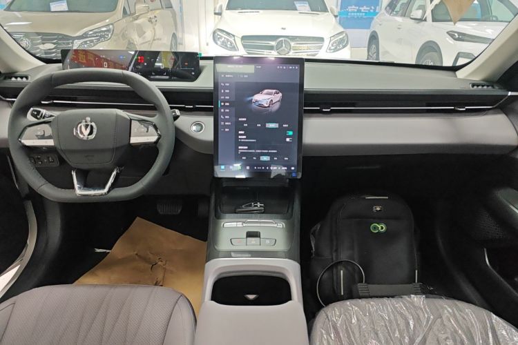 Changan EadoPHEV 2025 car image #17