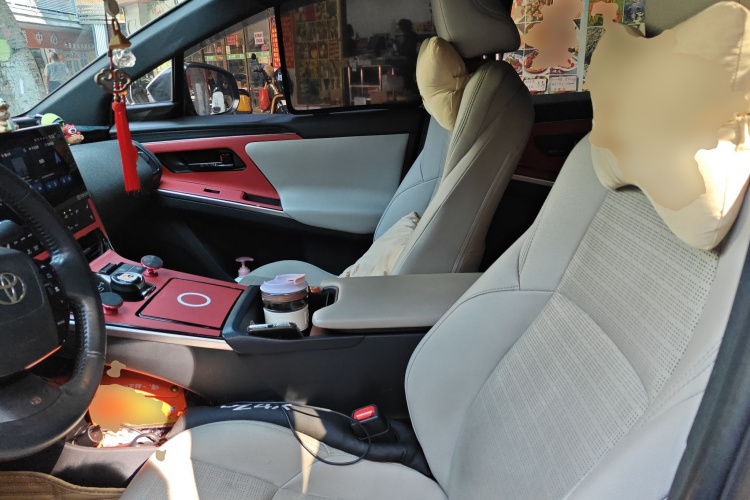 Toyota bZ4X 2023 immagine di auto #17