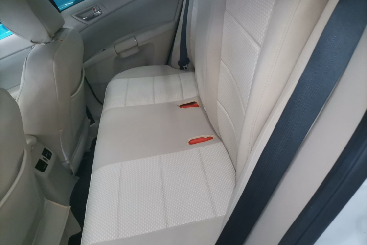 Suzuki Kizashi 2016 изображение автомобиля #17