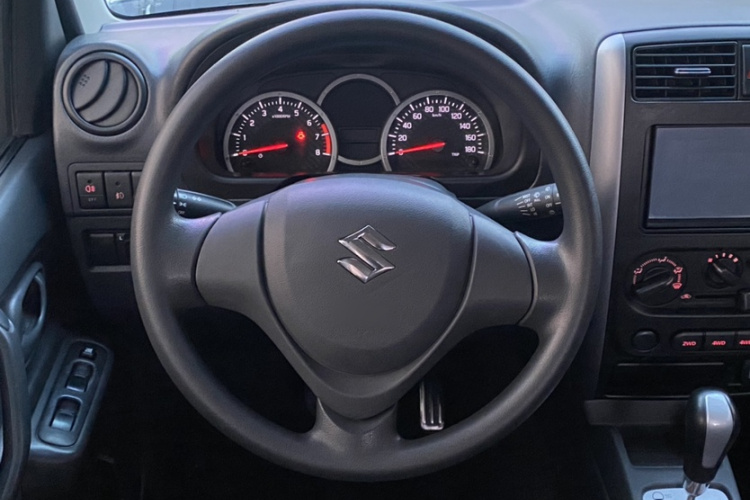 Suzuki Jimny (Imported) 2017 immagine di auto #17