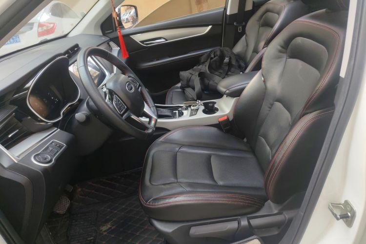 SWM斯威汽车 SWM斯威G01 2018 汽车图片 #17