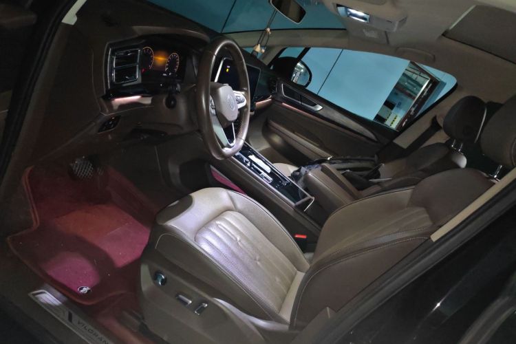 Volkswagen Viloran 2022 immagine di auto #17