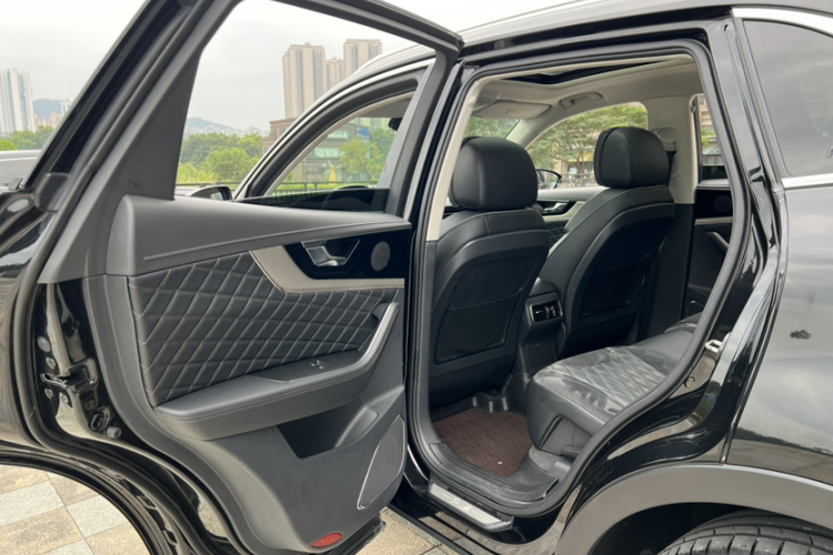 HongQi HS5 2020 car image #17