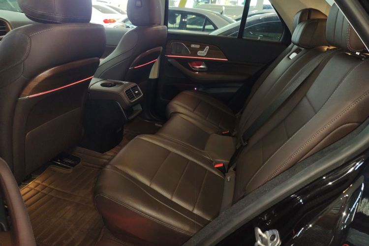 Mercedes-Benz GLE Class New Energy 2021 car image #17