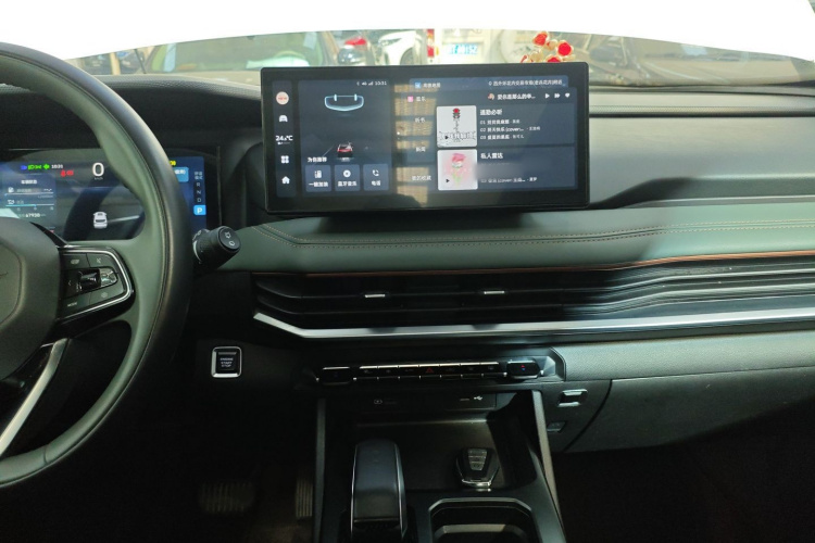 GEELY Okavango L 2023 car image #17