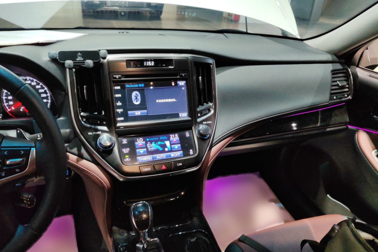 丰田 皇冠 2018 汽车图片 #17