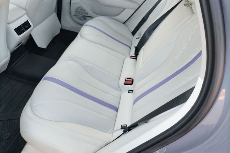 GEELY PrefaceL 2023 car image #17