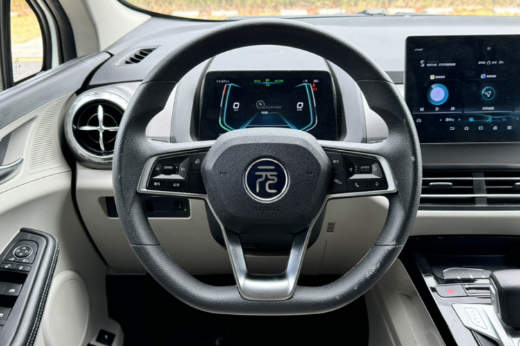 BYD Yuan 2021 car image #17