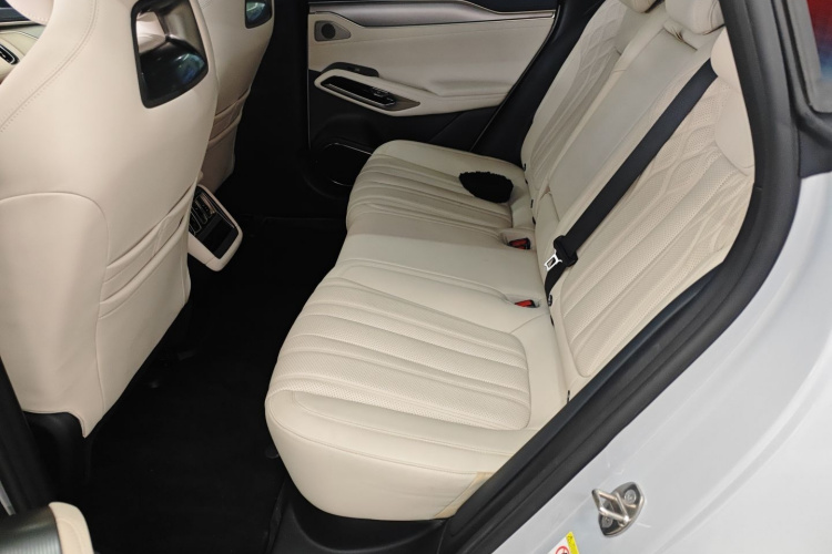 BYD SongL EV 2024 car image #17