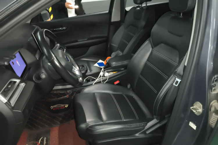 BYD e3 2020 immagine di auto #17