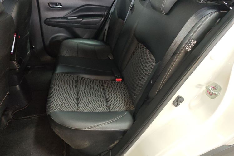 Nissan Kicks 2017 imagen de coche #17