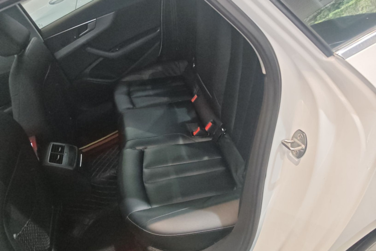 Audi A4 2019 #17 Audi A4 2019 car image #17