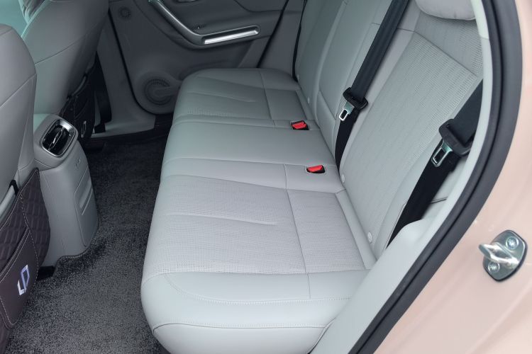 零跑汽车 零跑B01 2025 汽车图片 #17