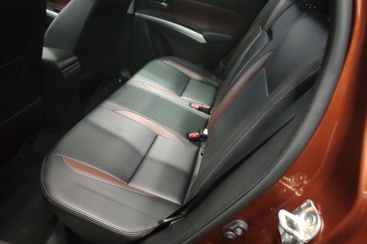 铃木 骁途 2017 汽车图片 #17