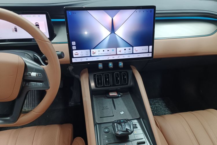 BYD SongL EV 2025 car image #17