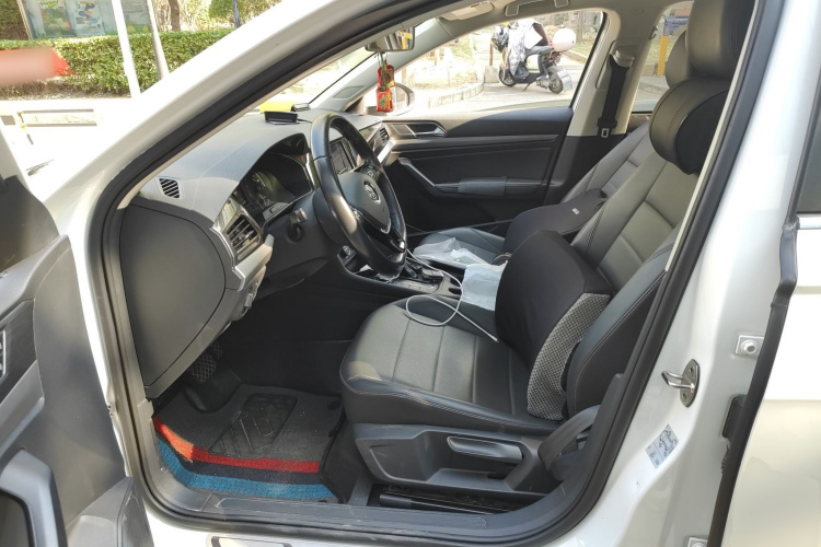 Volkswagen Lavida Pure Electric 2020 #17 Volkswagen Lavida Pure Electric 2020 car image #17