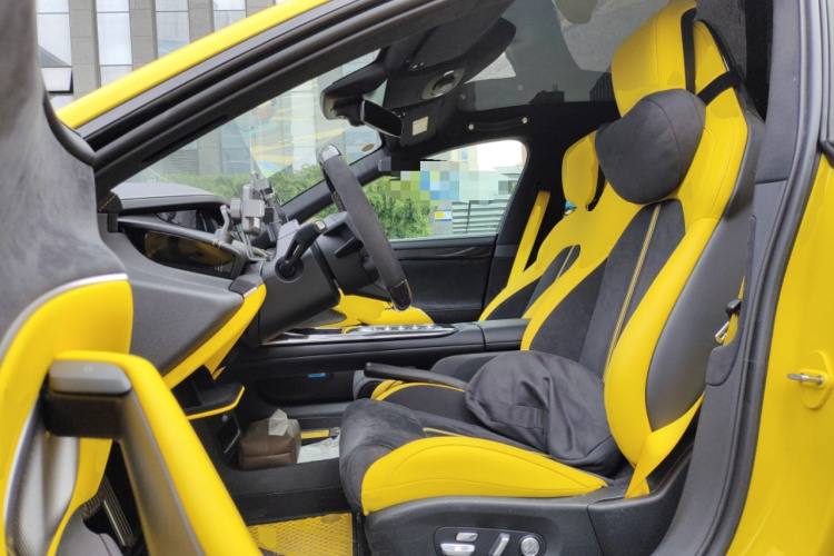 小米汽车 小米SU7 Ultra 2025 汽车图片 #17