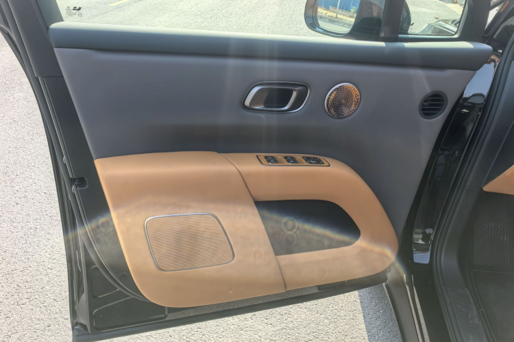 Li i8 2025 изображение автомобиля #17