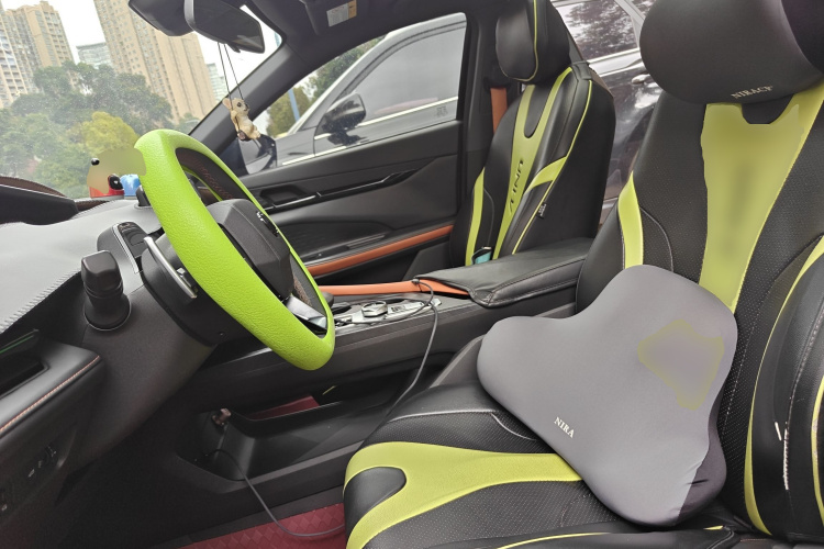 Changan UNI-V 2022 car image #17