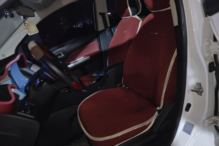 Changan BenBen 2016 صورة سيارة #17