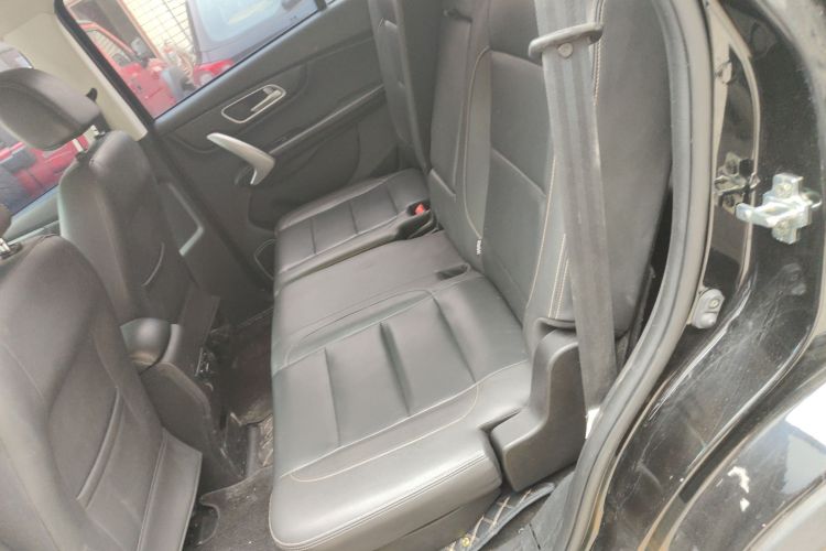 SWM斯威汽车 SWM斯威X2 2017 #17 SWM斯威汽车 SWM斯威X2 2017 汽车图片 #17