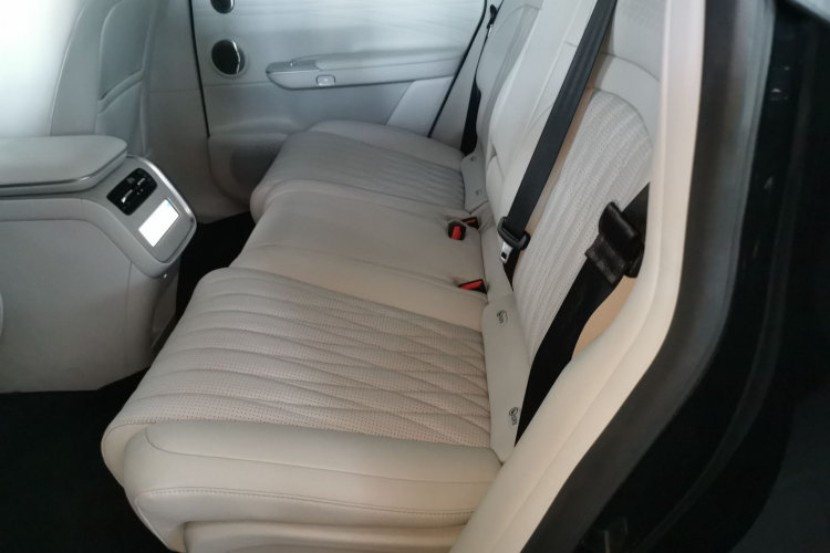 Exceed Stellar Era ET 2025 car image #17