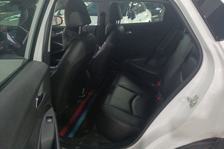 Chevrolet Charm 2024 car image #17