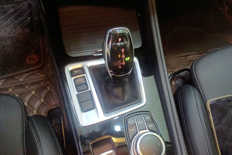 BMW 1 Series M 2021 car image #17