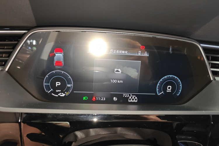 Audi e-tron (Imported) 2020 car image #17