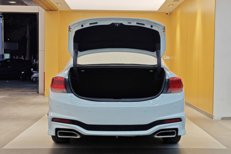 Honda Spirior 2017 immagine di auto #17