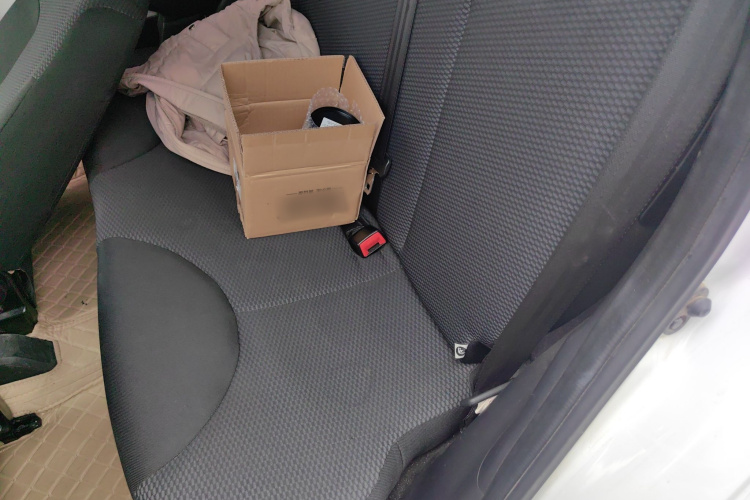 BYD e1 2020 #17 BYD e1 2020 car image #17