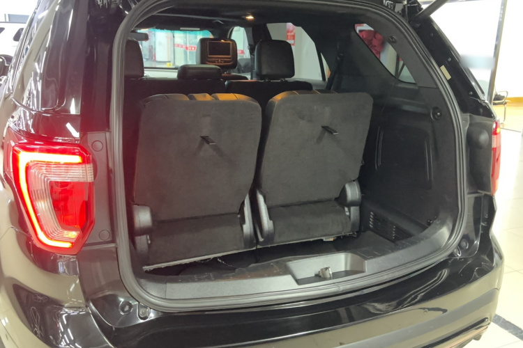 Ford Explorer (Imported) 2015 #17 Ford Explorer (Imported) 2015 car image #17