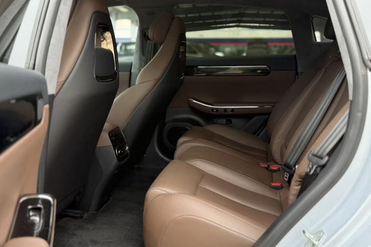 零跑汽车 零跑C01 2023 汽车图片 #17