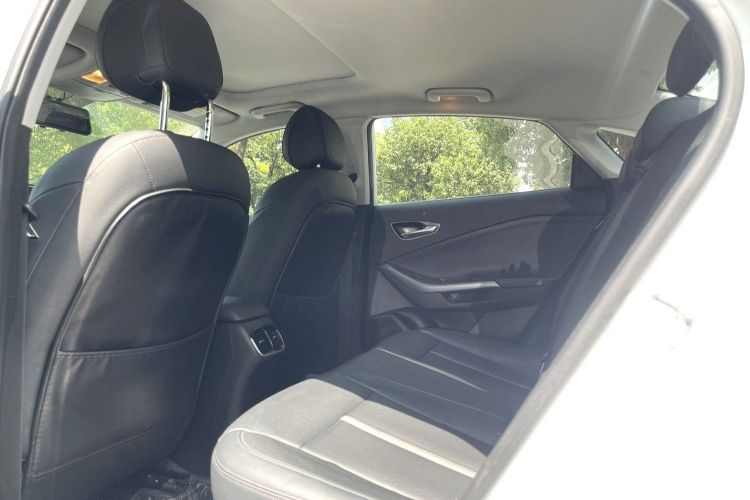 Hyundai Lafesta 2020 car image #17