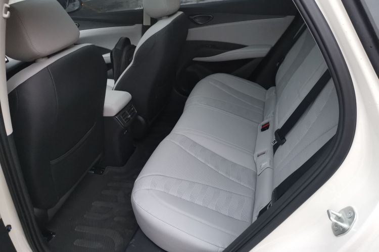 BYD Seal 06 DM-i 2025 #17 BYD Seal 06 DM-i 2025 صورة سيارة #17