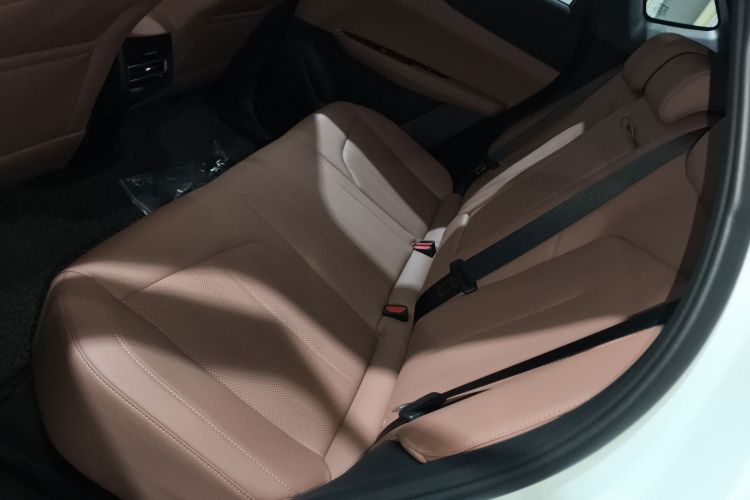 Changan UNI-Z 2025 immagine di auto #17