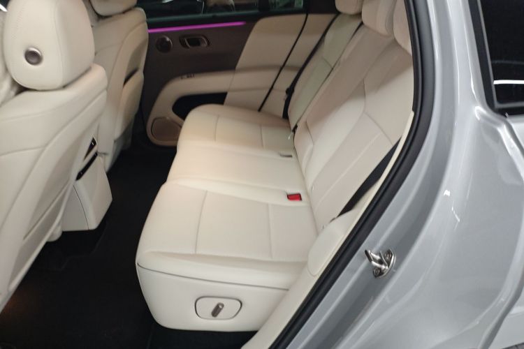 理想汽车 理想i6 2025 汽车图片 #17