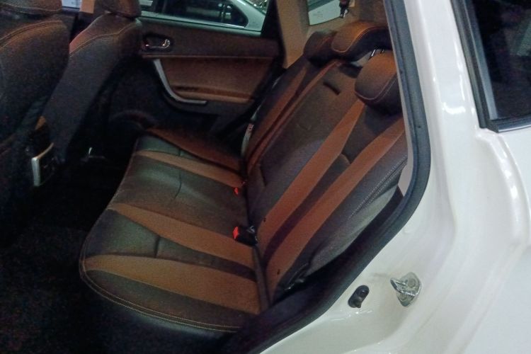 GAC Trumpchi GS5 Super 2016 car image #17