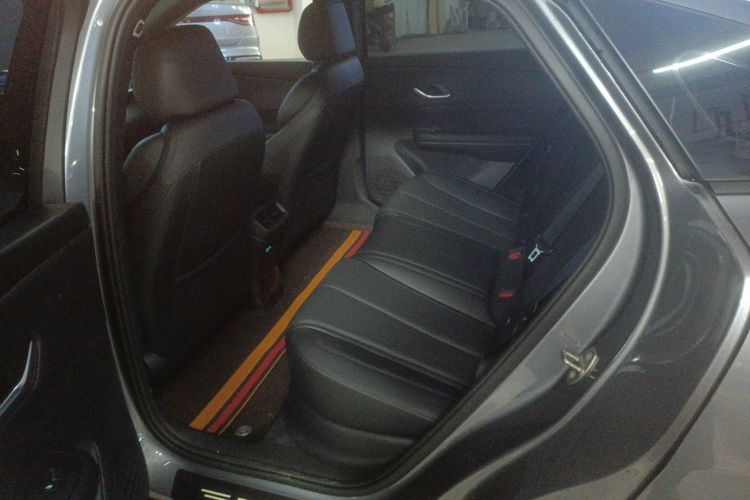 BYD e7 2025 #17 BYD e7 2025 car image #17