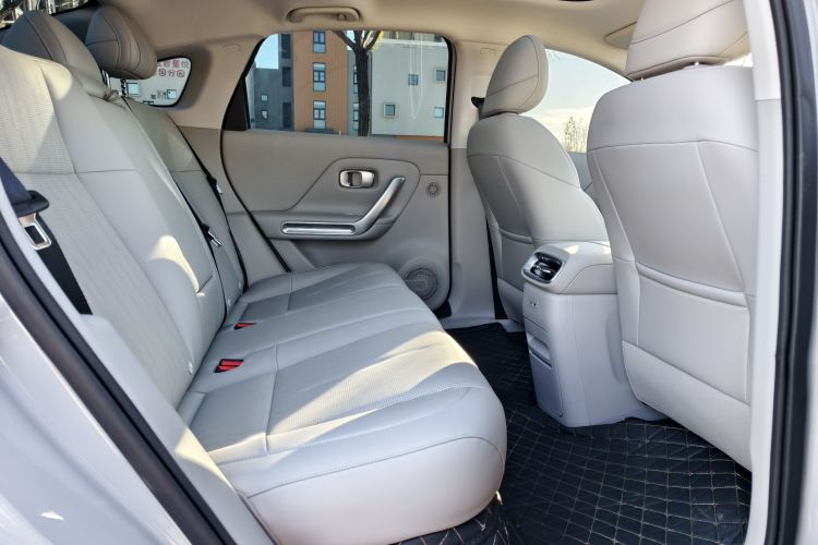 零跑汽车 零跑B01 2025 汽车图片 #17