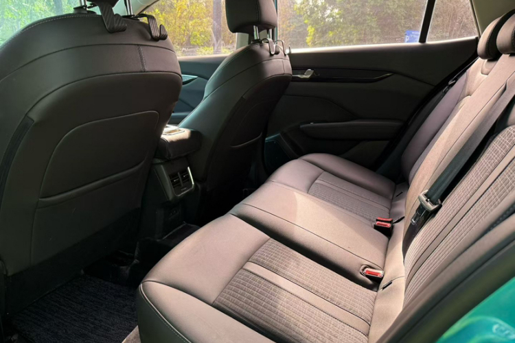 2019 image de voiture #17