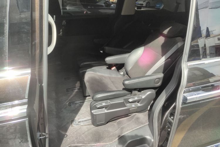 Honda Elysion 2017 imagem de carro #17