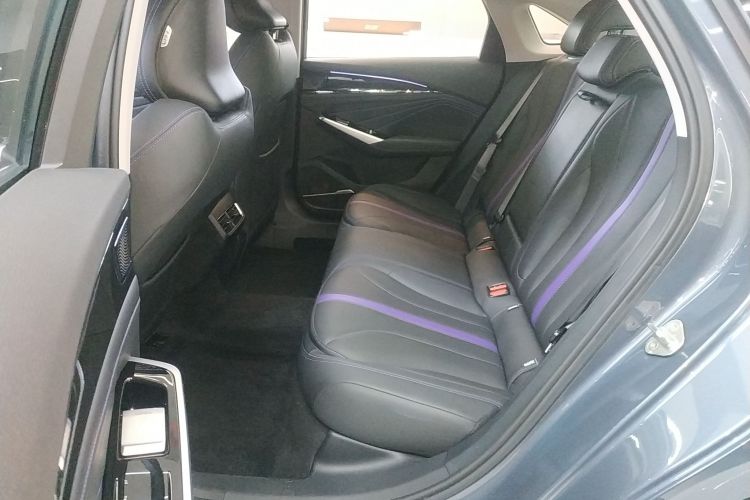 GEELY PrefaceL 2024 car image #17