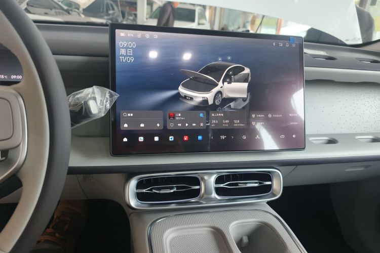 零跑汽车 零跑B01 2025 汽车图片 #17