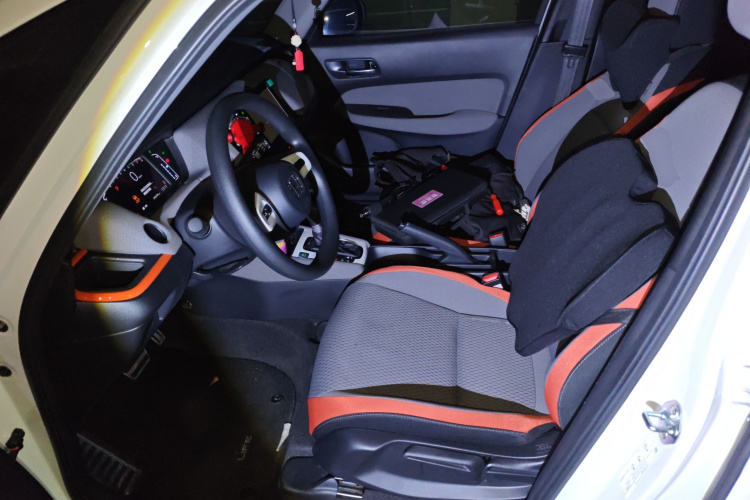 Honda LIFE 2022 car image #17