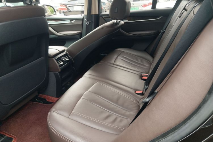 BMW X5 2017 car image #17